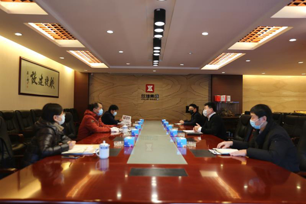 1582251827632352.jpg 01 江北(běi)區(qū)政協領導赴公司慰問(wèn)指導.JPG