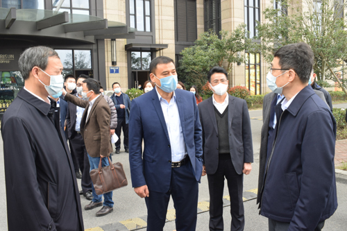 欣捷集團董事(shì)長(cháng)蔣偉平陪同徐書(shū)記一(yī)行(xíng)視(shì)察甯波科(kē)創園 公衆号.JPG