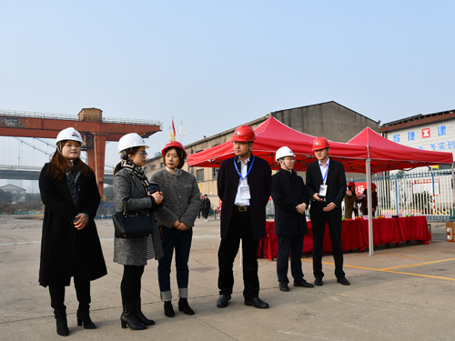 1609403861653828.jpg 08 甯波市(shì)江北(běi)區(qū)人(rén)力資源和(hé)社會(huì)保障局相(xiàng)關領導現(xiàn)場(chǎng)督導-2.jpg