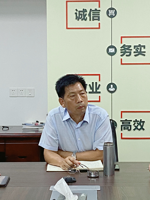 01  張董做(zuò)重要(yào)講話(huà).jpg