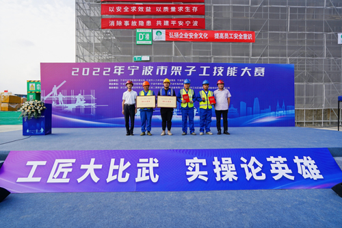 1664265135825932.jpg 20 個(gè)人(rén)二等獎和(hé)團隊二等獎.jpg