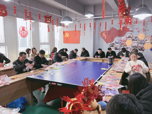 1675819269690332.jpg 10 “共品元宵”、“DIY燈籠兔”-1.jpg