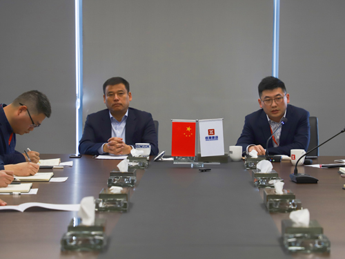 1675820184519390.jpg 桌面.jpg