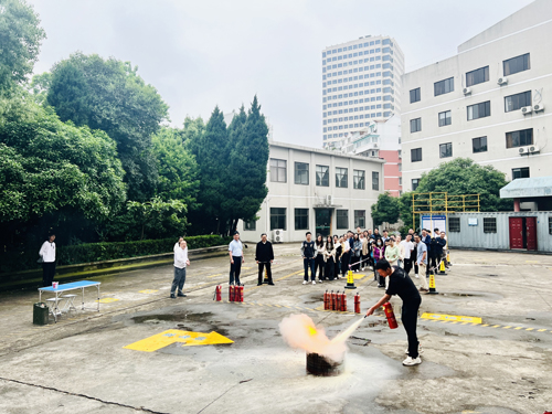 1683680388691720.jpg 05 員(yuán)工(gōng)滅火(huǒ)演練.jpg