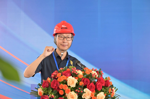 05  白(bái)應卿老(lǎo)師(shī)宣讀(dú)比賽規則并代表全體(tǐ)裁判員(yuán)莊嚴宣誓.jpg